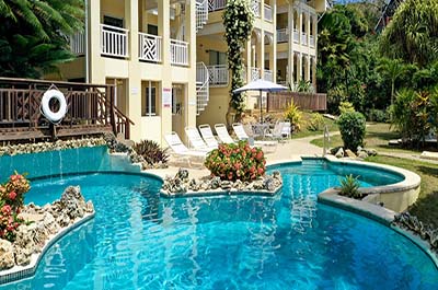 The swimming pool at Black Rock Dreams