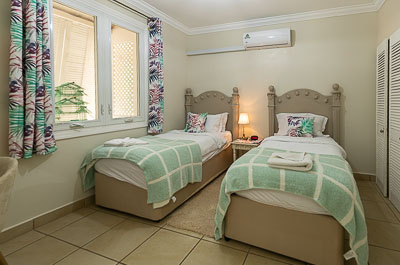 Queen Angel Suite: Bedroom 3