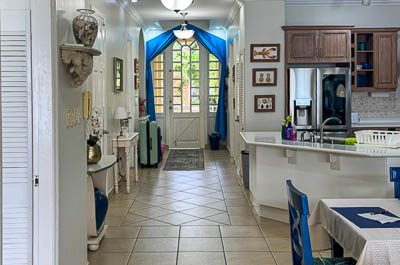 Queen Angel Suite: View across Living Room