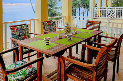 Queen Angel Suite: The Balcony