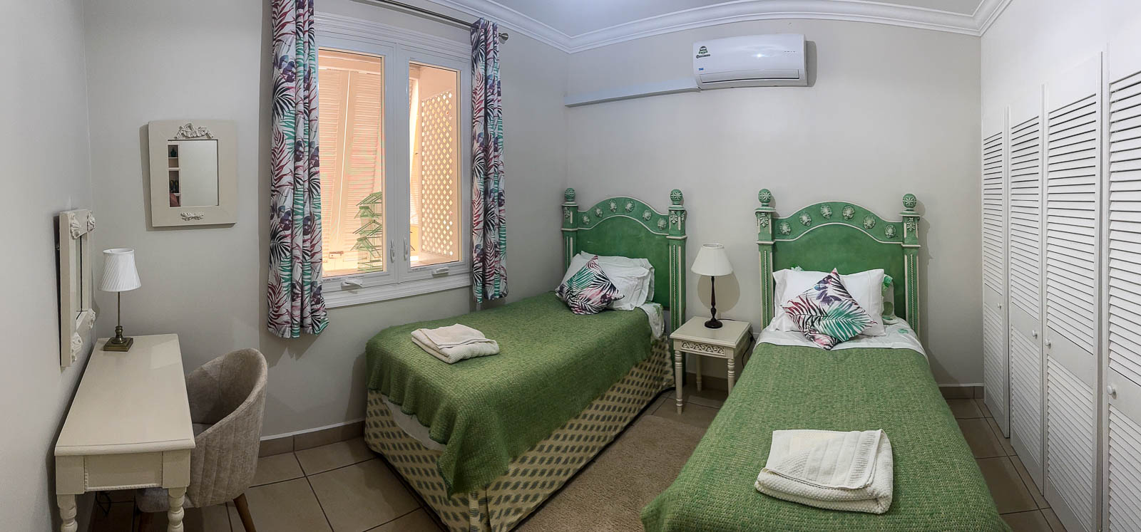 Queen Angel Suite at Black Rock Dreams self-catering holiday apartments